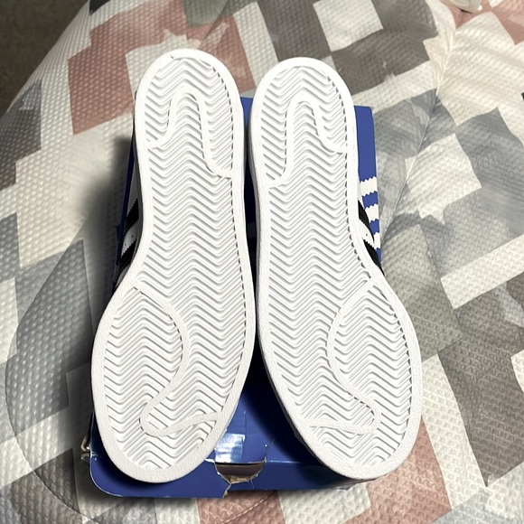 Adidas Classic Shelltoe - Picture 2 of 2